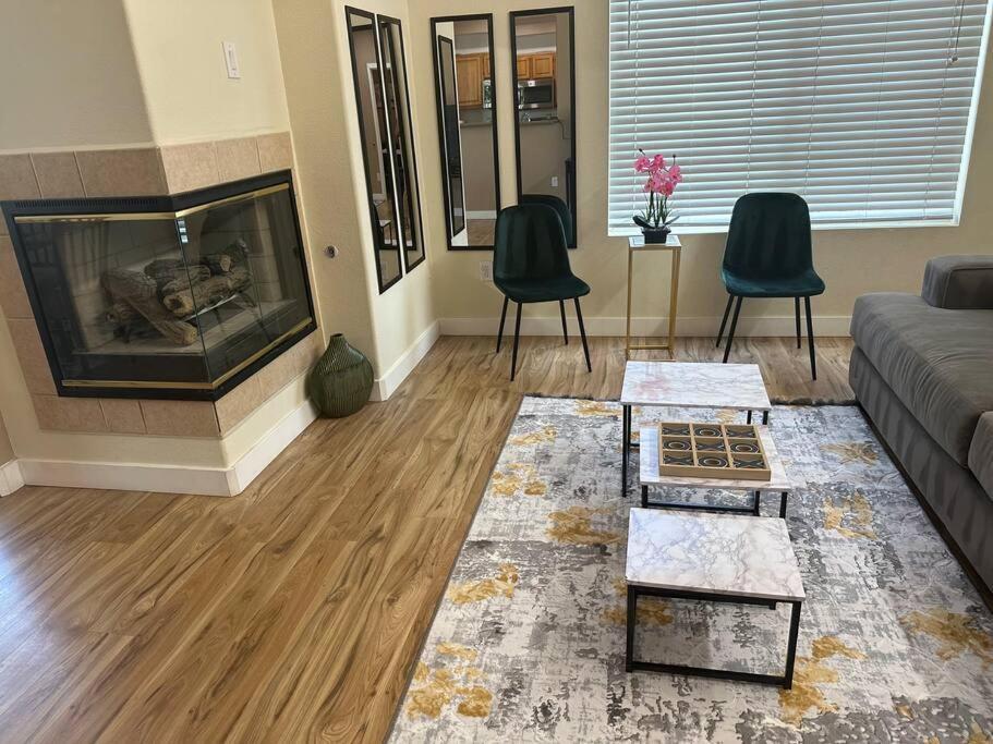 2Br Condo 15 Mins To Downtown Phoenix With Pool & Spa Luaran gambar